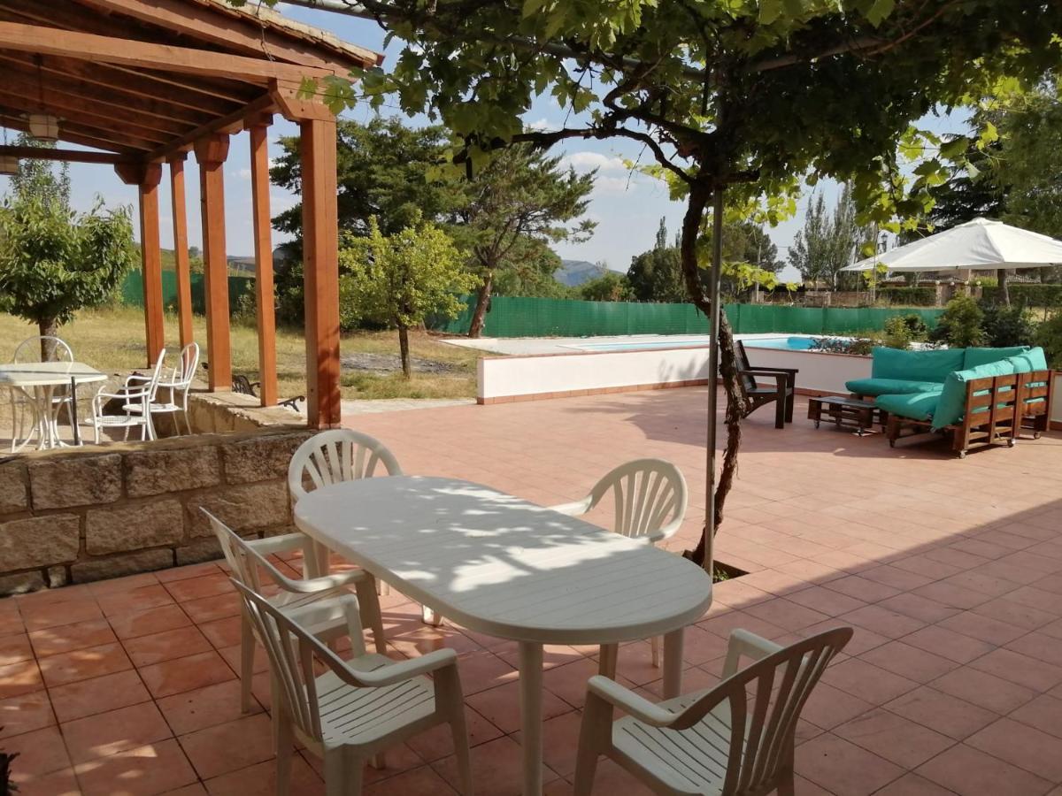 La Casa Del Ingles - Robledillo De La Jara Villa Buitenkant foto
